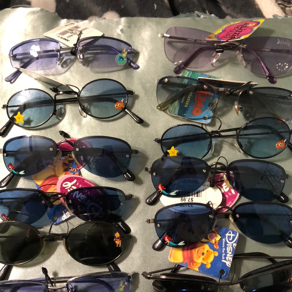 Lot of 6 Assorted Kids New Sunglasses 😎